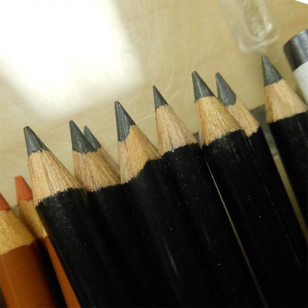 Image of Derwent Sketching Pencils